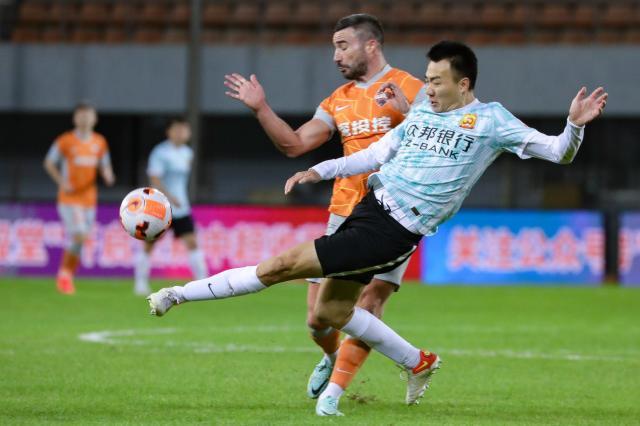 竞技宝电竞赛事-【中超】许东福布斯建功 武汉长江2比1深足止3连败