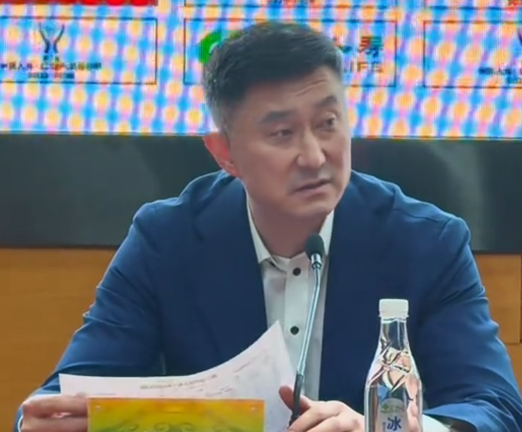 竞技宝电竞官网-输上海发布会！赞赛区展高情商，回应外援调整需等待麦考尔复出！